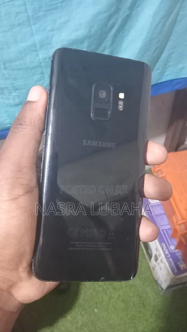 Samsung Galaxy S9 64GB Black (Cracked Body) - 1
