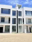 Furnished 6-Bedroom Villa for Rent in Oyster Bay - 1