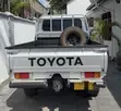 Toyota Land Cruiser 2011 Nyeupe - 2