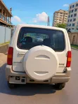 Suzuki Jimny 2002 Nyeupe - 2