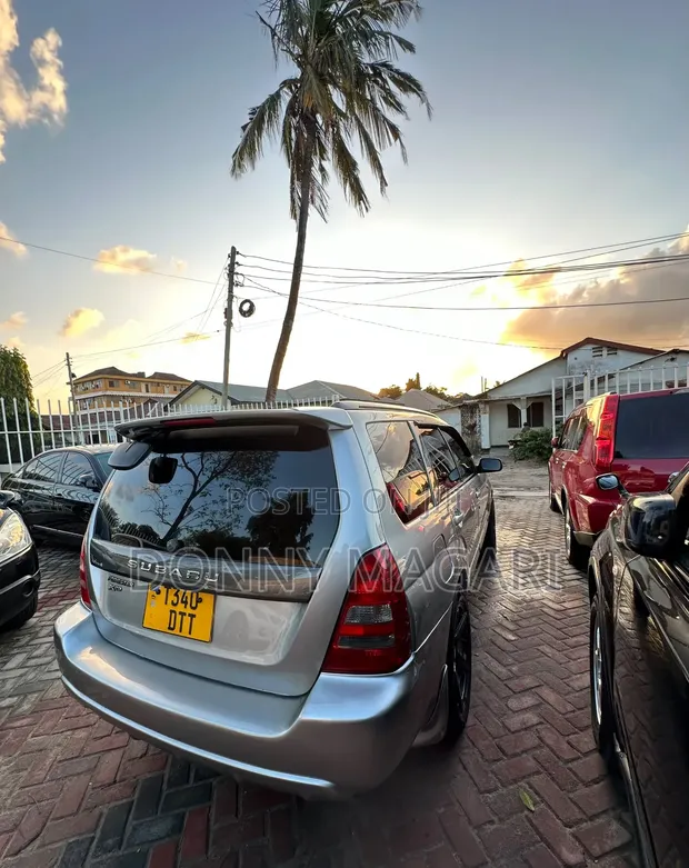 Subaru Forester 2008 Silver - 1