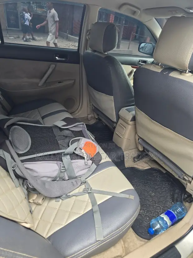 Toyota Premio 2006 Silver - 1