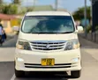 Toyota Alphard 2.4 Petrol AWD 2007 Nyeupe - 1