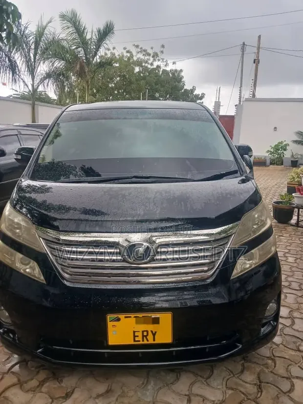 Toyota Vellfire 2010 - Nyeusi Matt - 1