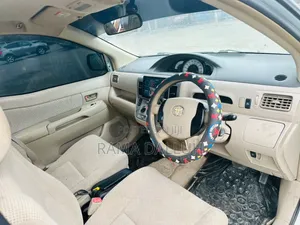 Toyota Raum 2003 Bluu