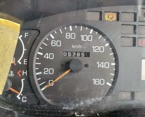 Mitsubishi Fuso Super Great Dump Truck (1996) - 1