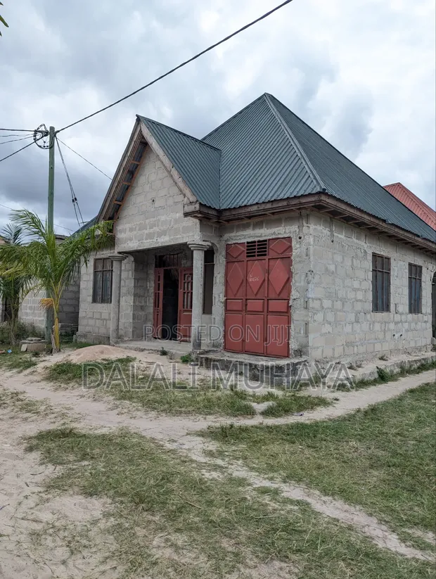 Nyumba ya Vyumba 3 inauzwa Viwege, Pugu - 1