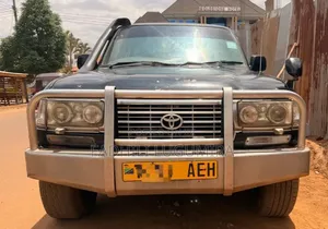 Toyota Land Cruiser VX S80 2002 Kijani