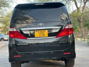 Toyota Alphard 2010 Nyeusi