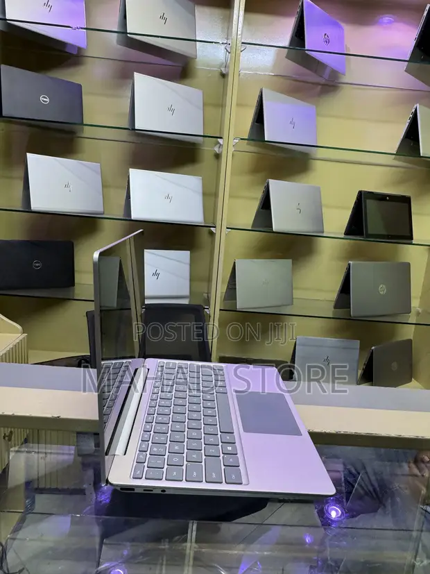 Microsoft Surface Laptop 8GB RAM, Intel Core i5, 256GB SSD - 1