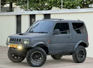 Suzuki Jimny 2001 Nyeusi