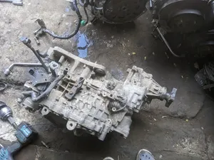 Gearbox Asili ya Nissan Dualis - Imetumika
