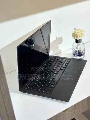 Laptop Dell XPS 13 - 16GB RAM, i7, 256GB SSD