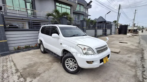 Toyota Land Cruiser Prado 2006 White - 1