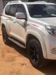 Toyota Land Cruiser Prado 2017 White - 4