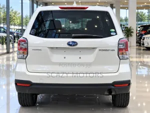 Subaru Forester 2017 Nyeupe