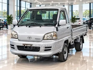 Toyota TownAce 2005 - Nyeupe
