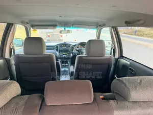 Toyota Kluger 2002 Black