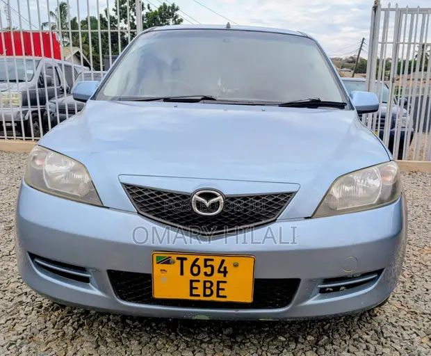 Mazda Demio 2011 Blue - 1