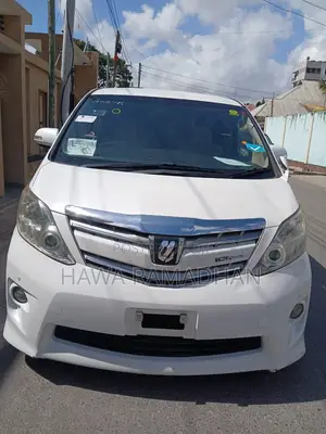 Toyota Alphard 2010 - Nyeupe