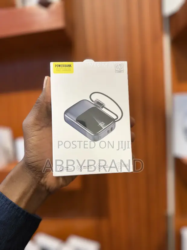 AKG Power Bank 20000mAh - Chaja ya Haraka - 1