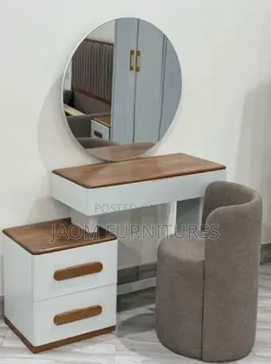 Wood-Mode Brand New Dressing Table