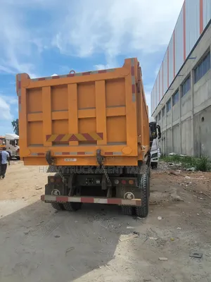 Shacman F3000 6x4 Dump Truck - Mpya Kabisa