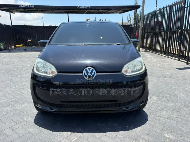 Volkswagen Up 2013 Nyeusi - 1