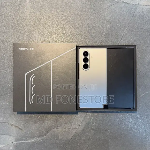 New Samsung Galaxy Z Fold7 512GB Silver - 1