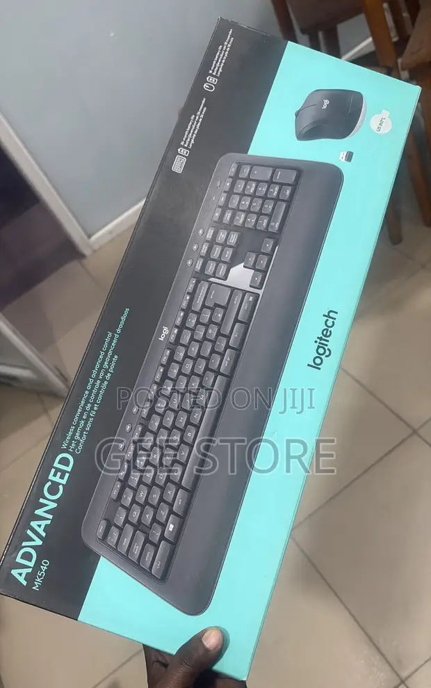 Logitech MK540 Advanced Wireless Keyboard and Mouse Combo - 1