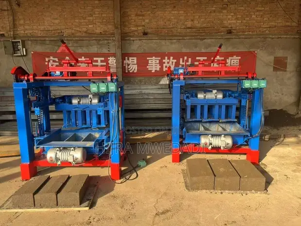 Jinrui QMJ4-35A Semi-Automatic Brick/Block Making Machine - 1