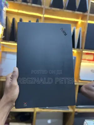 Lenovo ThinkPad X1 Carbon Gen 7 Laptop