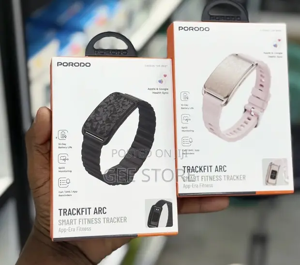 Porodo TrackFit Arc Smart Fitness Tracker - 1