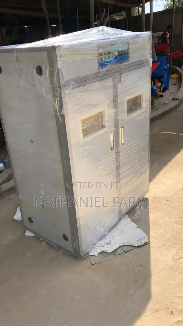 Automatic Egg Incubator - 1056 Egg Capacity - 1