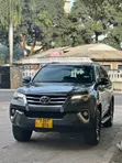 Toyota Fortuner 2018 Black - 5