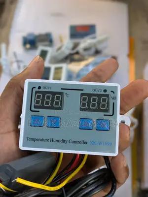 XK-W1099 Temperature and Humidity Controller