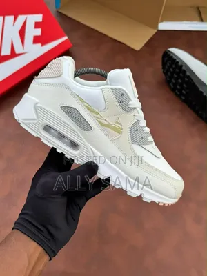 Nike Air Max Sneakers 2026 - Rangi Zote