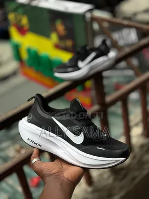 Viatu vya Mfumo vya Nike ZoomX vya Wanaume kwa Mfumo