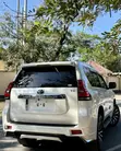 Toyota Land Cruiser Prado 2020 Nyeupe - 2