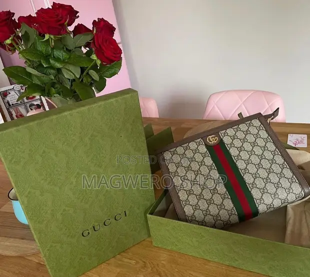 Gucci Wallets and Purses - 1
