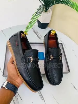Viator vya Clarks vya Wanaume vya Ngozi na Horsebit