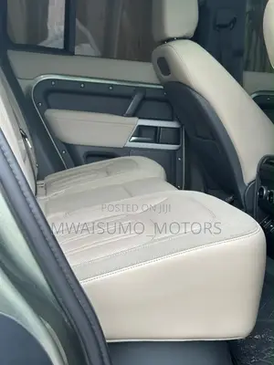Land Rover Defender 110 First Edition 2022