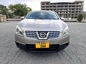 Nissan Dualis 2008 Dhahabu