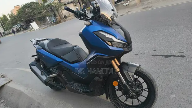 Honda ADV 350 Pikipiki 2024 - 1