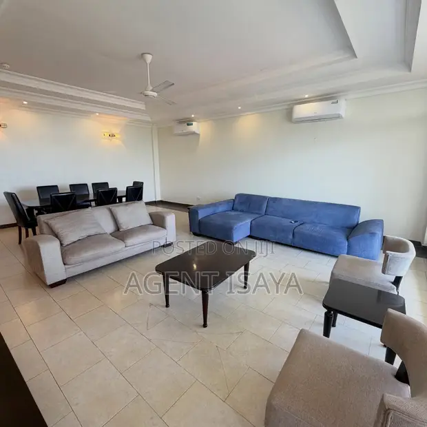 Furnished 4 Bedroom Apartment for Rent in Oyster Bay - 1