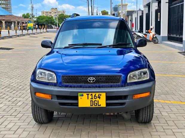 Toyota RAV4 Base 4x4 1999 - 1