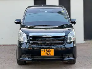 Toyota Noah 2009 Black