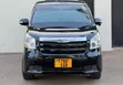 Toyota Noah 2010 Nyeusi - 2