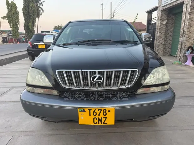 Toyota Harrier 2001 Nyeusi - 1