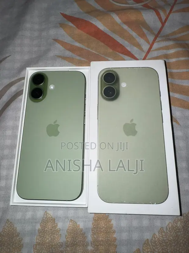 New Apple iPhone 17 256GB Green - 1